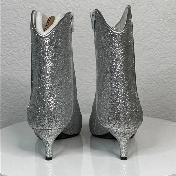 ON 34TH AATIRA TULIP GLITTER BOOTIES SILVER KITTEN HEEL POINTED TOE SIZE 7 *NIB* - Picture 11 of 15